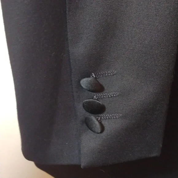 Hugo Boss Black Wool Double Breasted/Peak Lapel Dinner Jacket & Trousers  42R - Picture 12 of 15